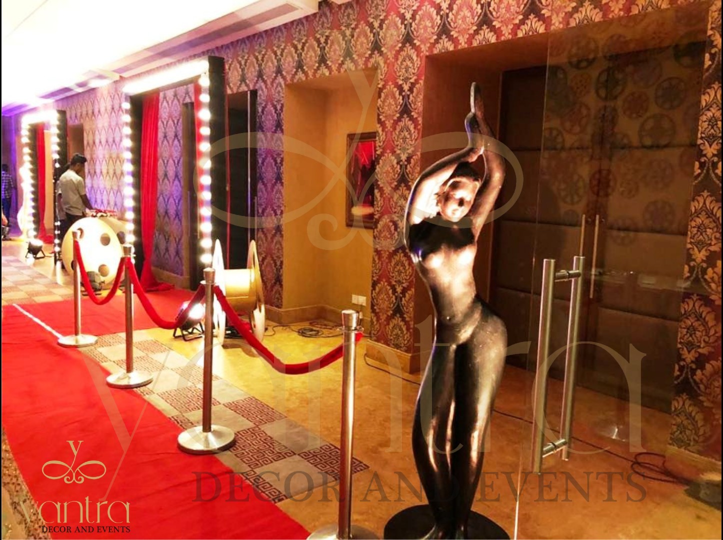 yantra-decor-events-theme-party-image-wedding-entrance-bollywood-filmfare